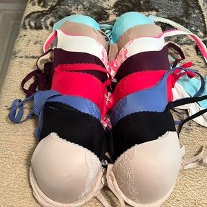 8 bra bundle. Victoria’s Secret
